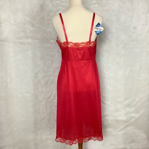 Vintage 70s Red Nylon Floral Lace Slip Richform 36 - Picture 8 of 9
